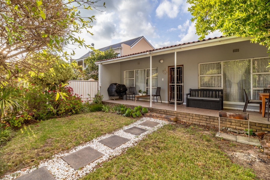 2 Bedroom Property for Sale in Franschhoek Western Cape